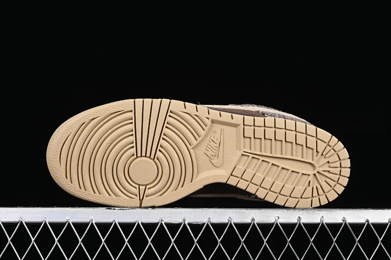 All Categories Nk SB Dunk Series Nk SB Dunk Low Low-top sneakers Pure original Nk SB Dunk Low Brown plaid SB smashed backboard fashion casual sneakers 304292-223